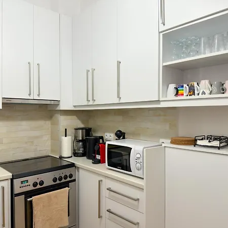 Acropolis View 4 Bedroom Flat-2